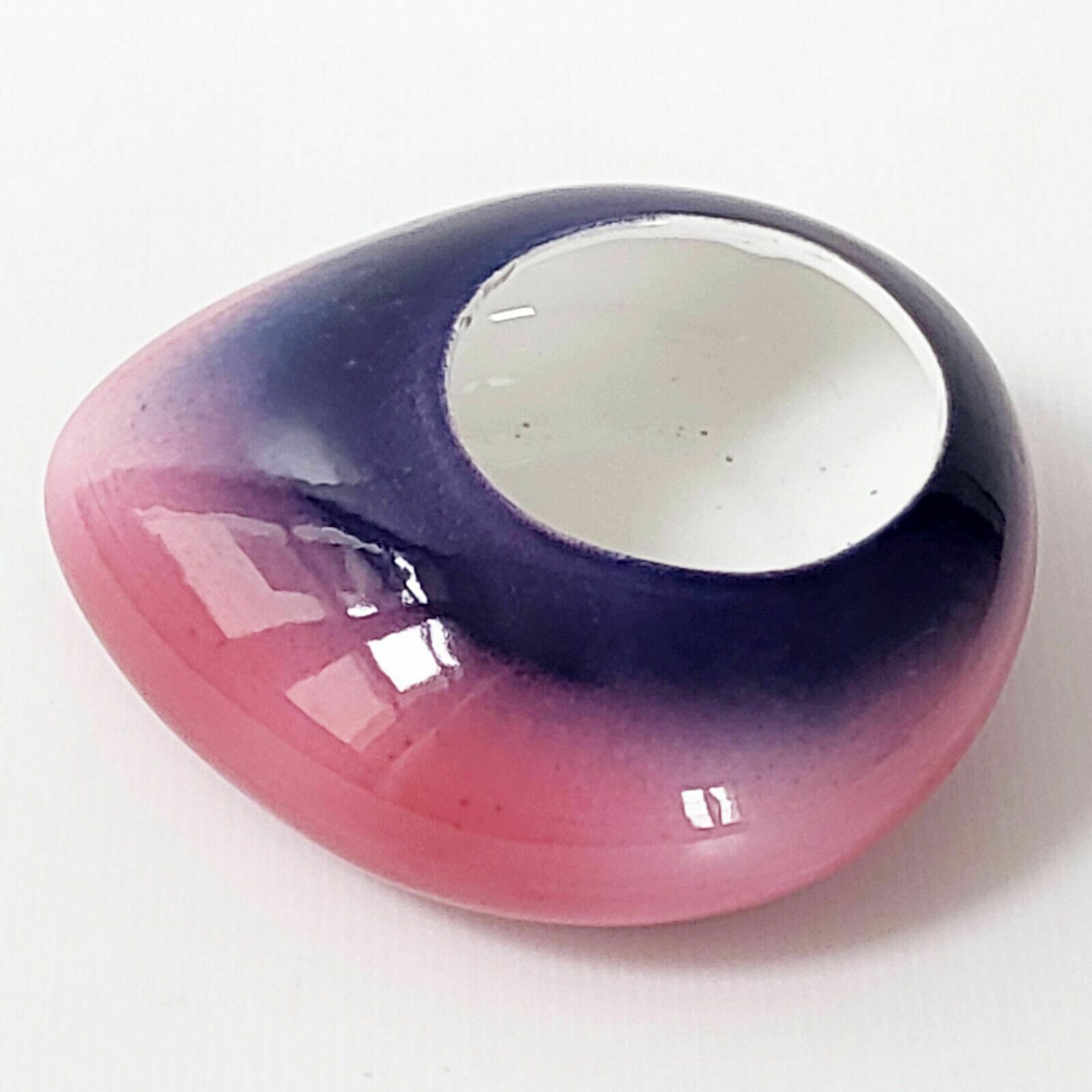 photo furniture Superb Vintage Pebble Ceramic Vase Mauve & Pink Signed P. Brunet 92