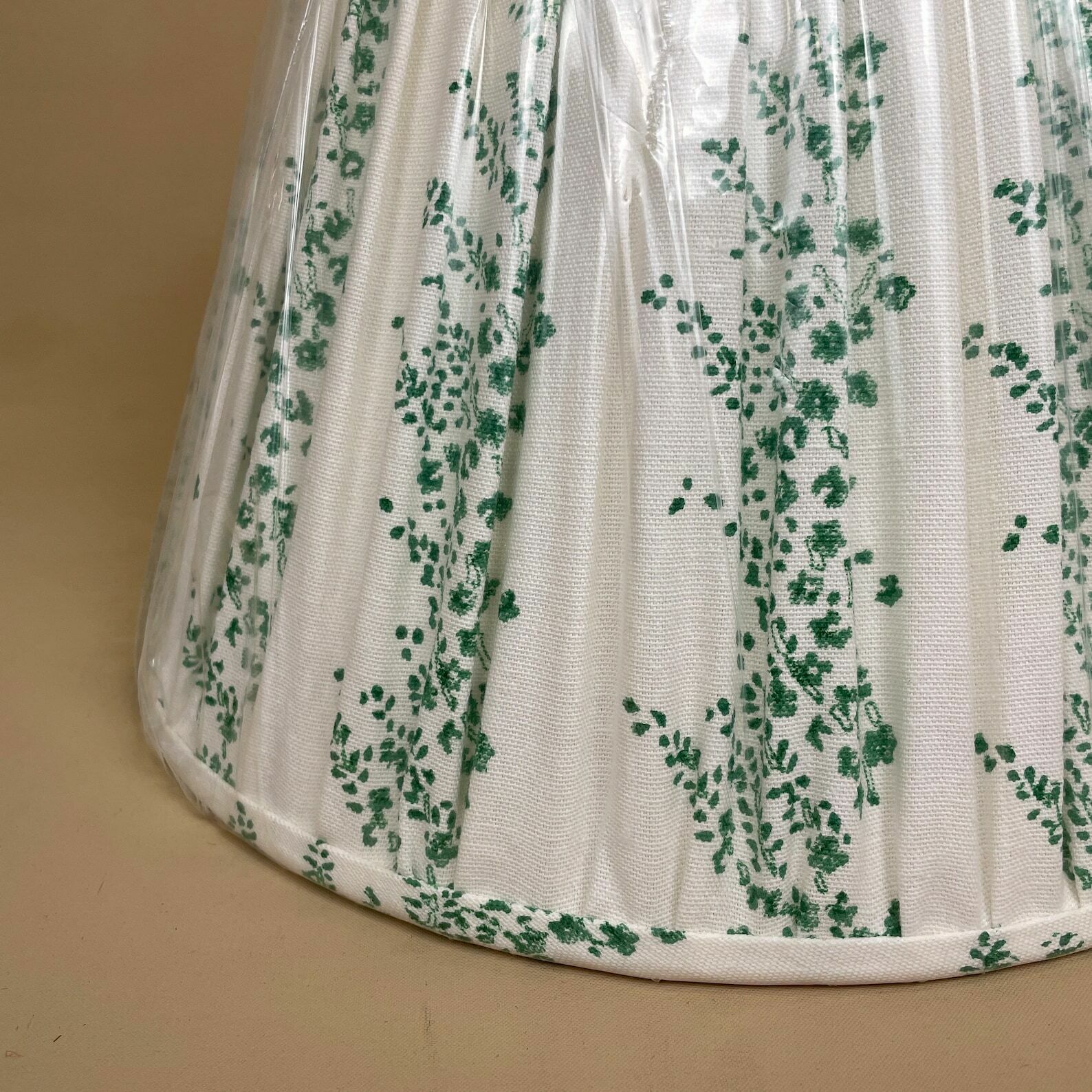 New Lampshade Hand Block Print 14" White Green Floral Pattern Pleated Fabric Structured Empire Table Ceiling Lamp Shade photo furniture