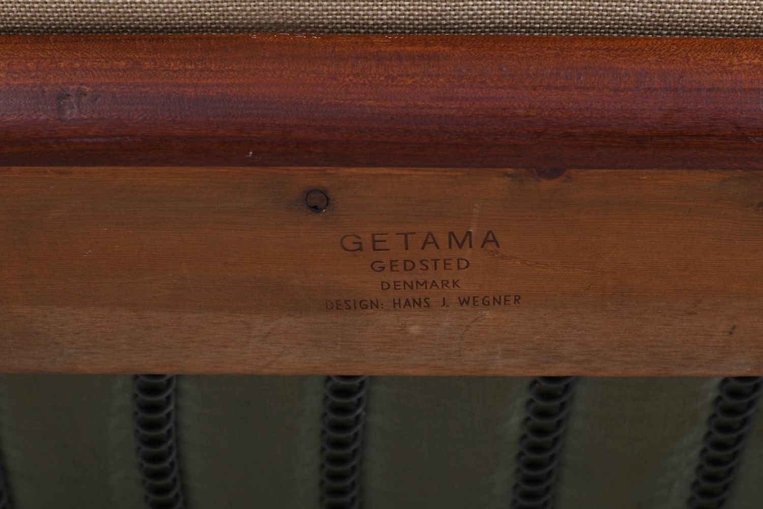 photo furniture Ge 236/3 Sofa In Teak By Hans J. Wegner 1960s