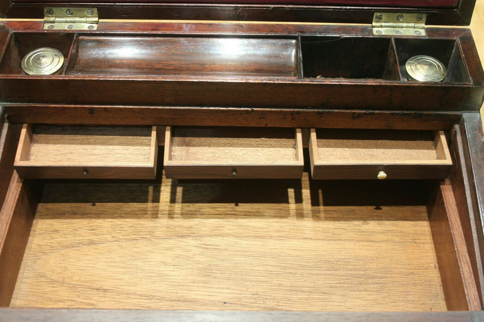 photo vintage Late Georgian Mahogany Campaign Bi Fold Writing Slope