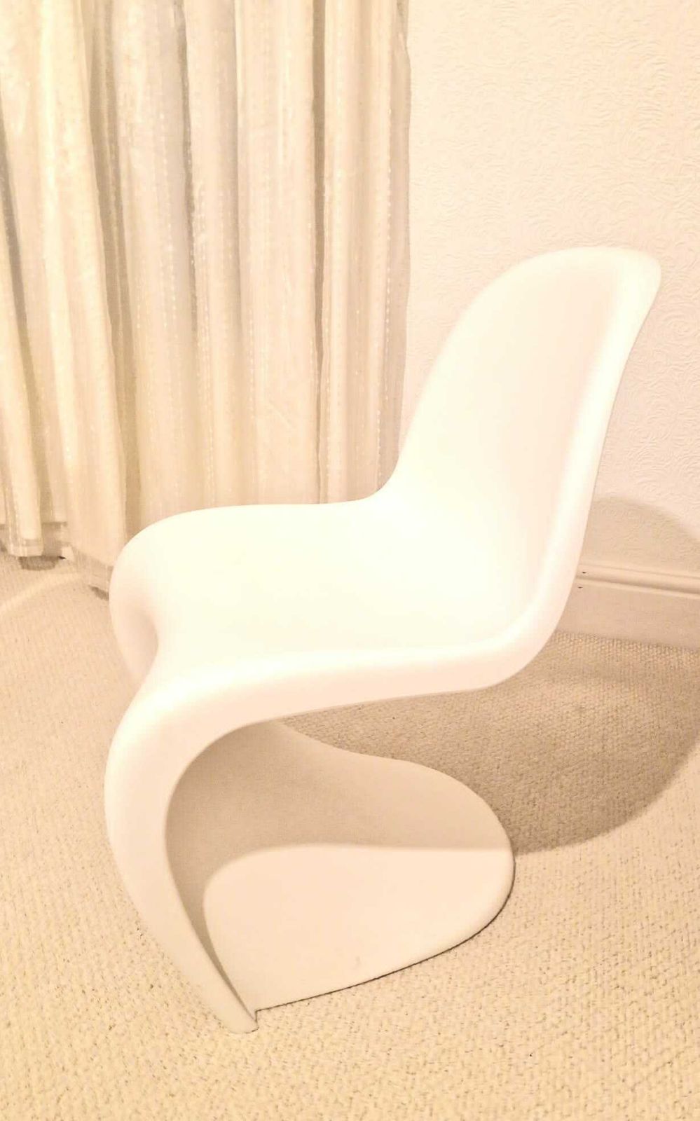 4 X Panton Chairs By Vitra photo furniture