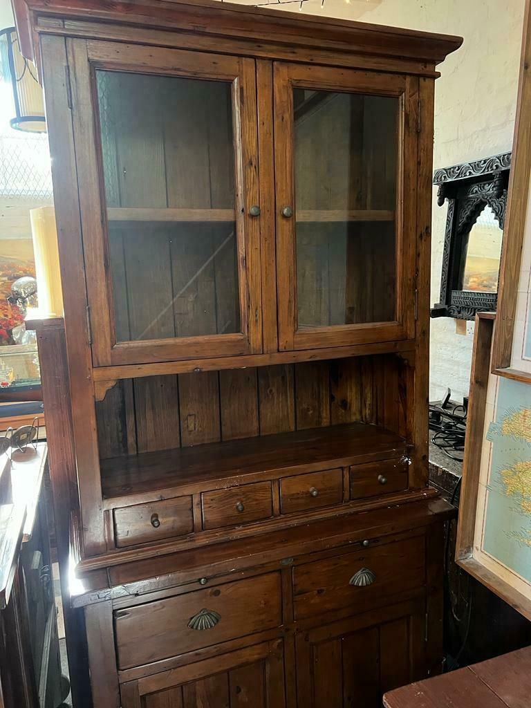 Irish Coast Dresser