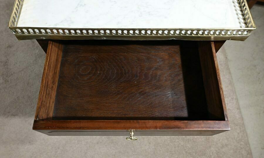 photo vinterior Small Mahogany Chiffonnière Living Room Table, Louis XVI – 18th Century