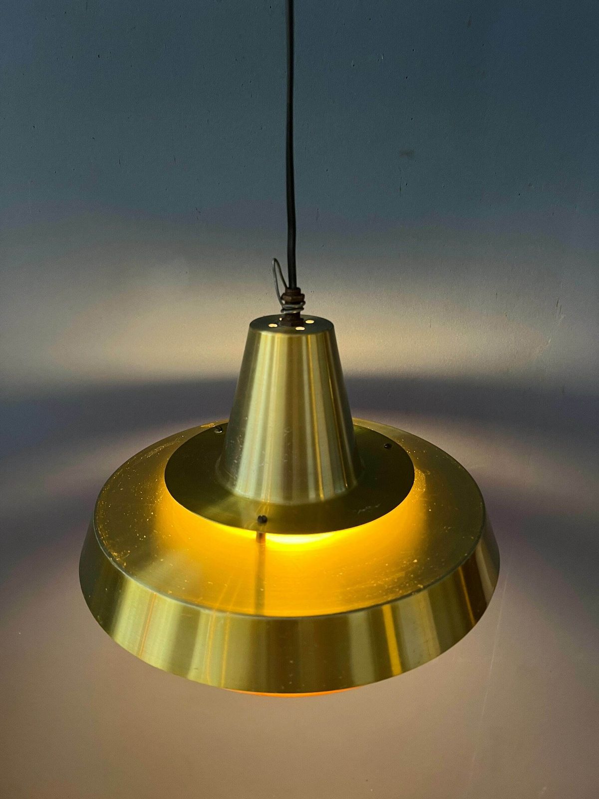 Mid Century Oranje Deense Stijl Messing Hanglamp photo 251.0
