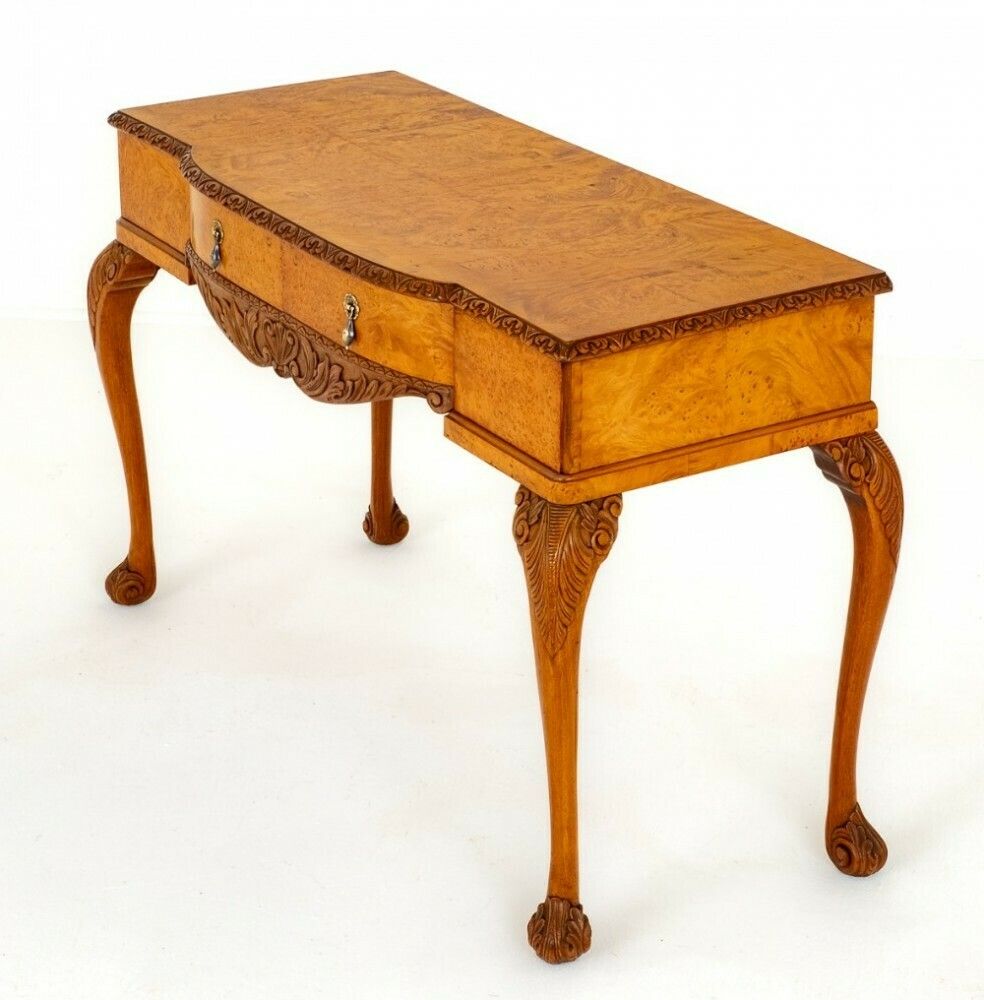 Queen Anne Side Table Walnut, 1930s photo furniture