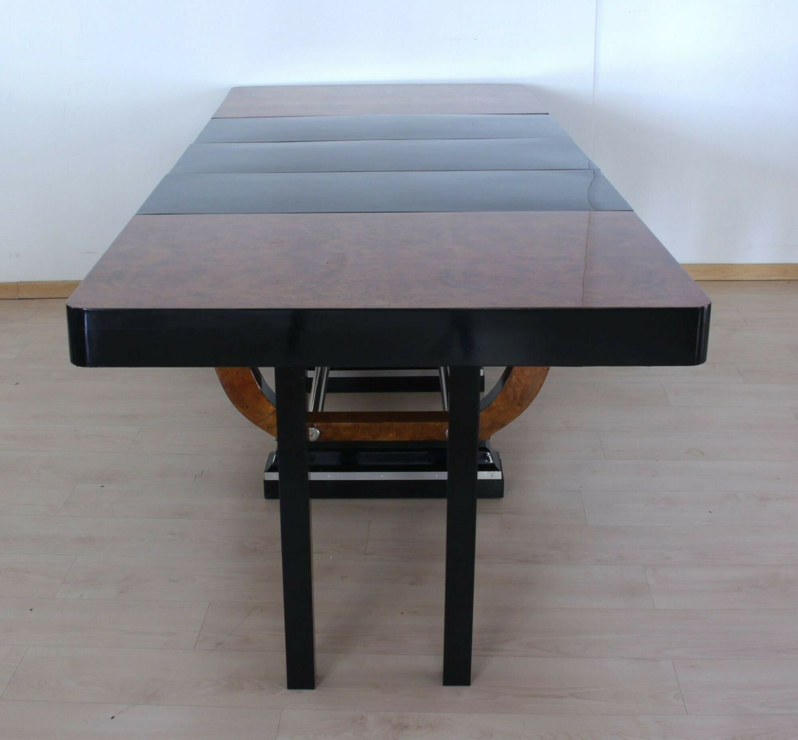 photo furniture Expandable Art Deco Dining Table, Thuja Roots, Lacquered, France, Circa 1930