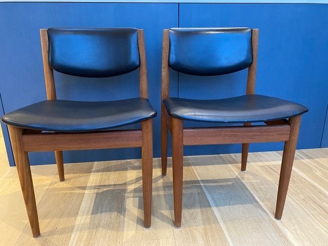 Pair Of Model 197 Chairs By Finn Juhl For France & Son