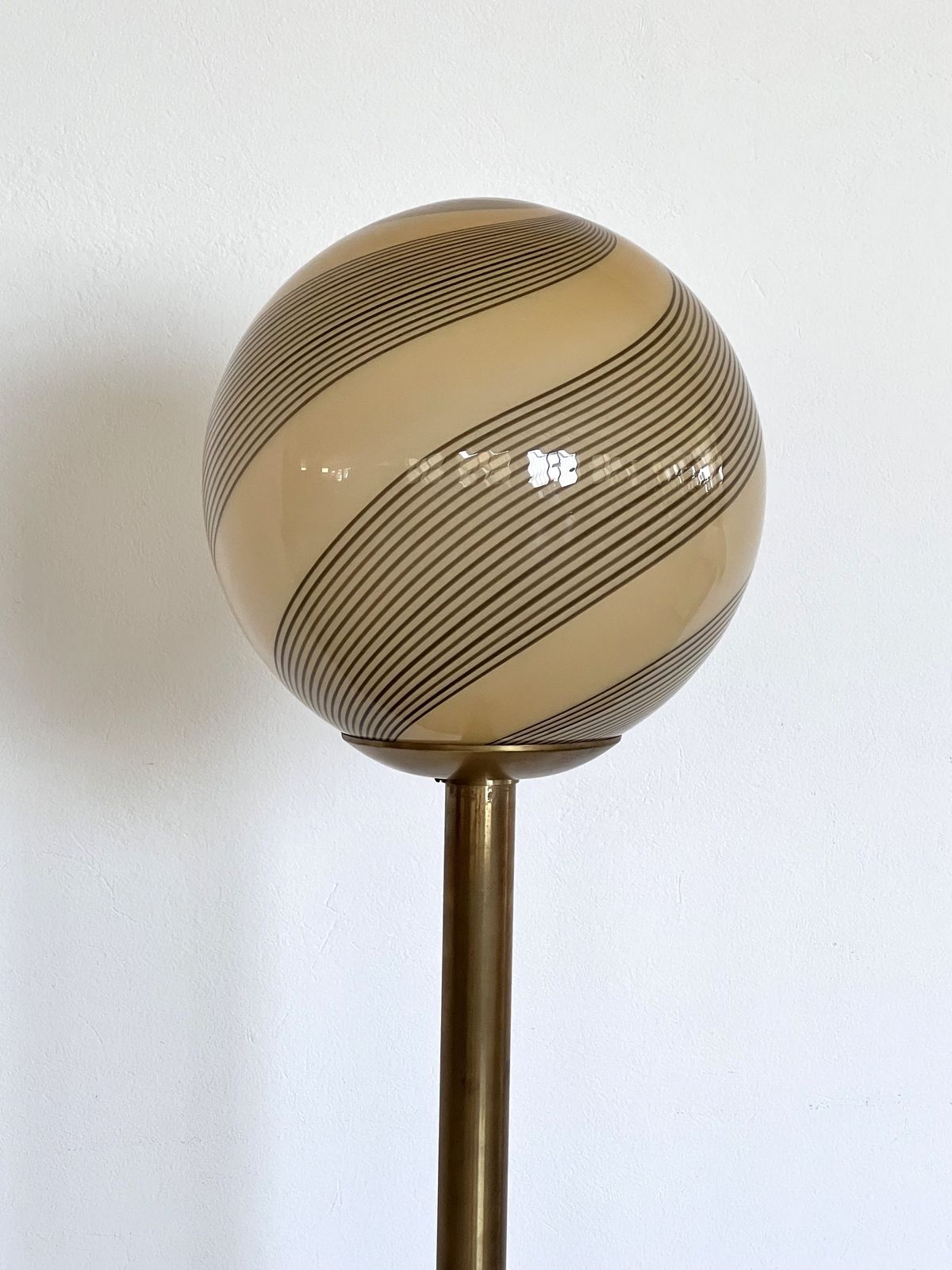 Italian Murano Glass And Brass Floor Lamp, 1970s photo vinterior