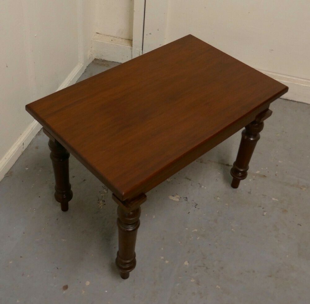 Small Victorian Occasional Or Lamp Table photo for sale