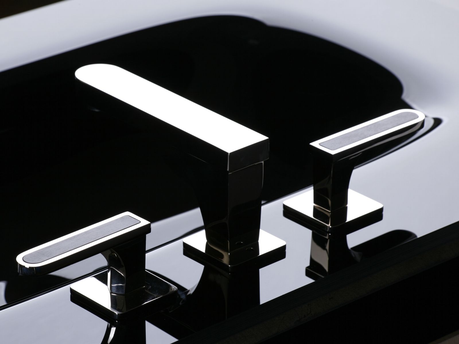 Console, Lacquered And Gilded, Glass Top With Washbasin And Faucet By Thg photo 5900.0