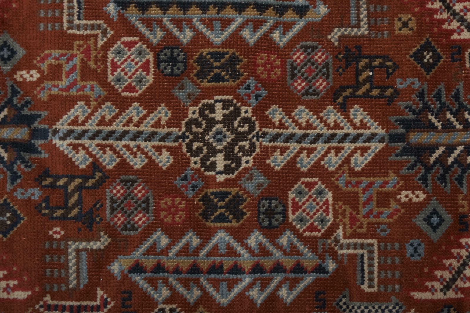 Caucasian Rug With Mid Century Modern Style 192 X 292 Cm photo vinterior