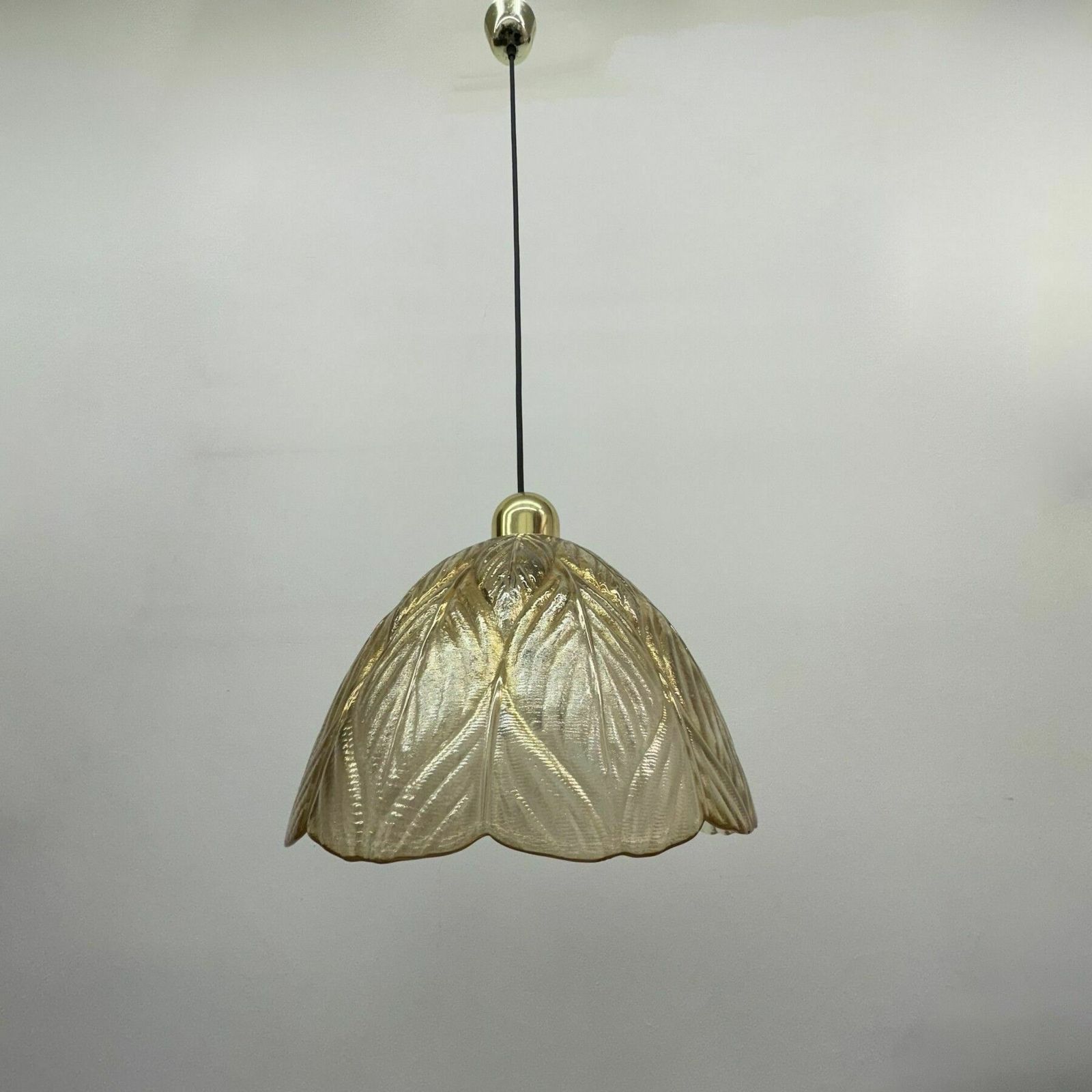 Verlichting Peil & Putzer Glazen Bladlamp, Jaren 1970 photo