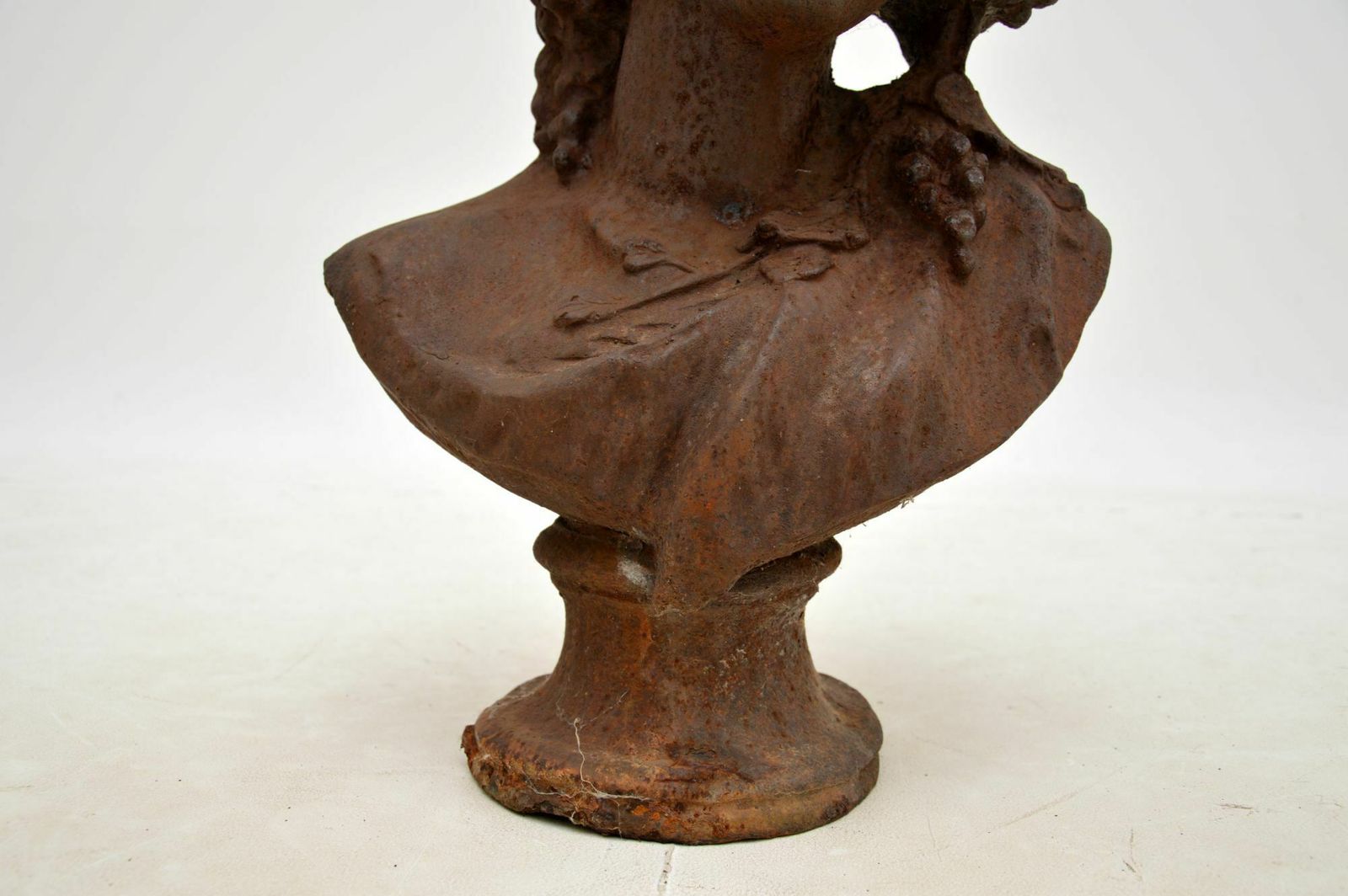 Antique Cast Iron Bust Of A Young Woman photo vinterior