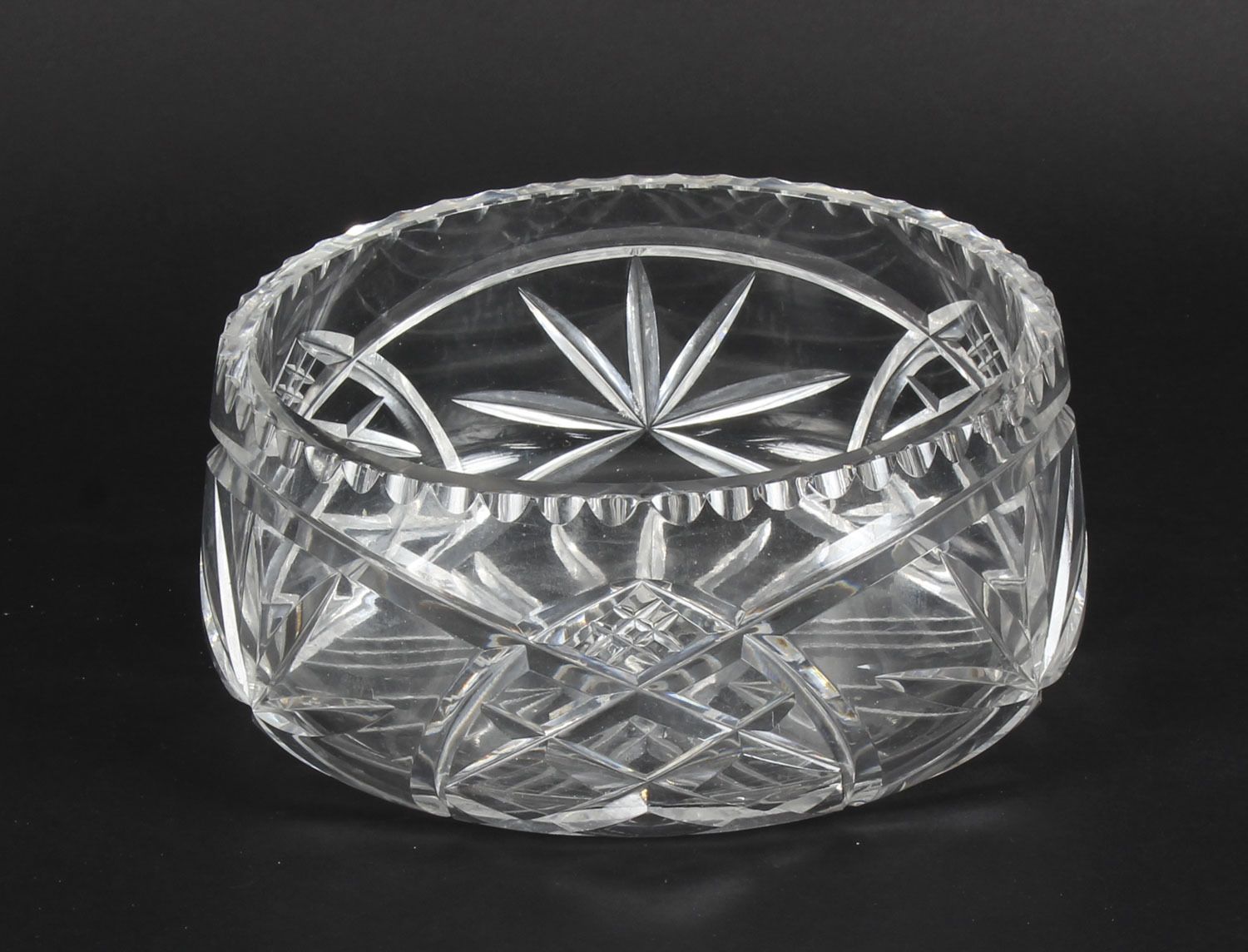 photo vinterior Vintage Cut Glass Crystal Bowl 20th C