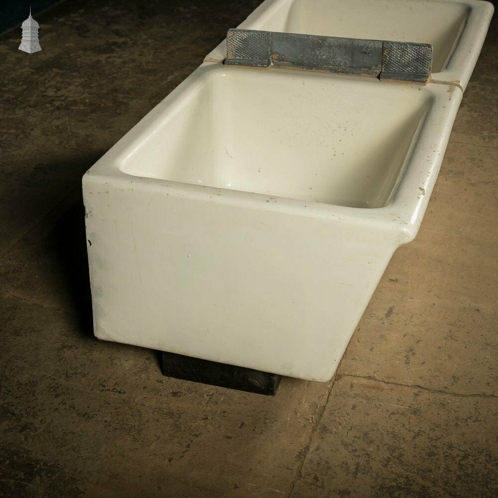 photo vinterior Butler Laundry Sinks, Pair Of Belfast Utility Sinks Joined With Sink Top Mangle Clamp Plate