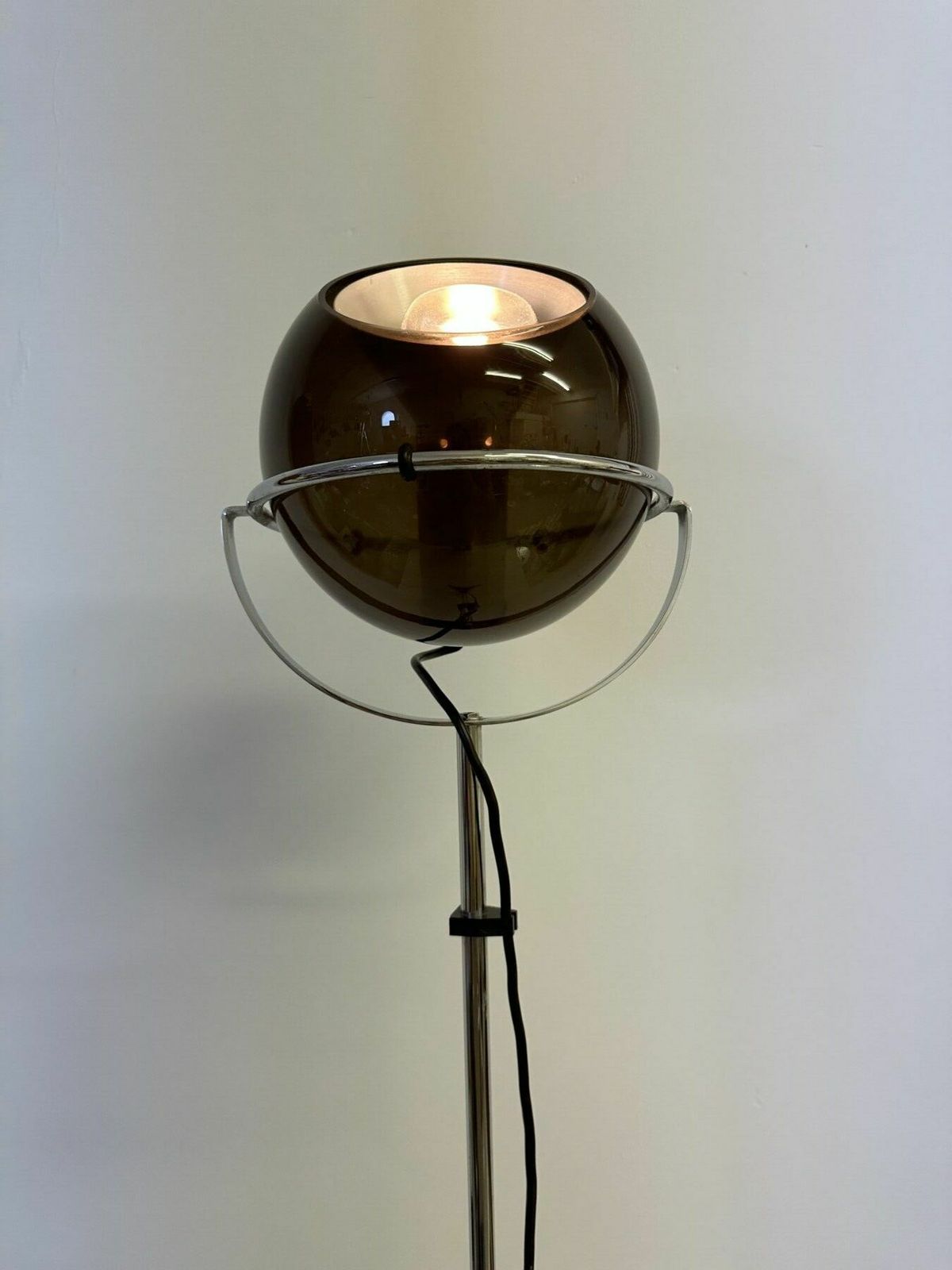 Verlichting Raak Globe Vloerlamp Van Frank Ligtelijn, Jaren 1960 photo