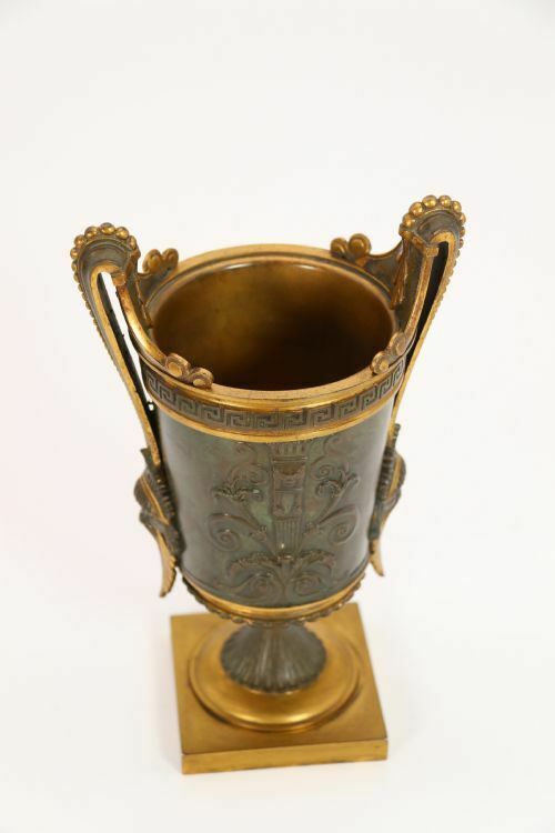 photo vintage Empire Period Bronze And Ormolu Grecian Style Pair Of Classical Urns Circa 1830