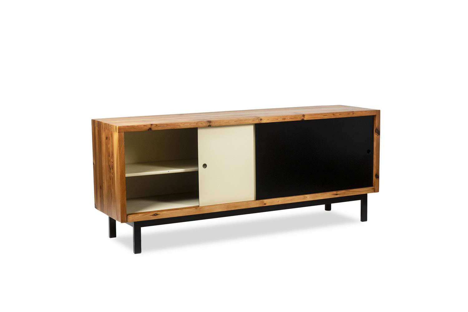 photo furniture Ate Van Apeldoorn. Sideboard In Pitch Pine. 1970s.