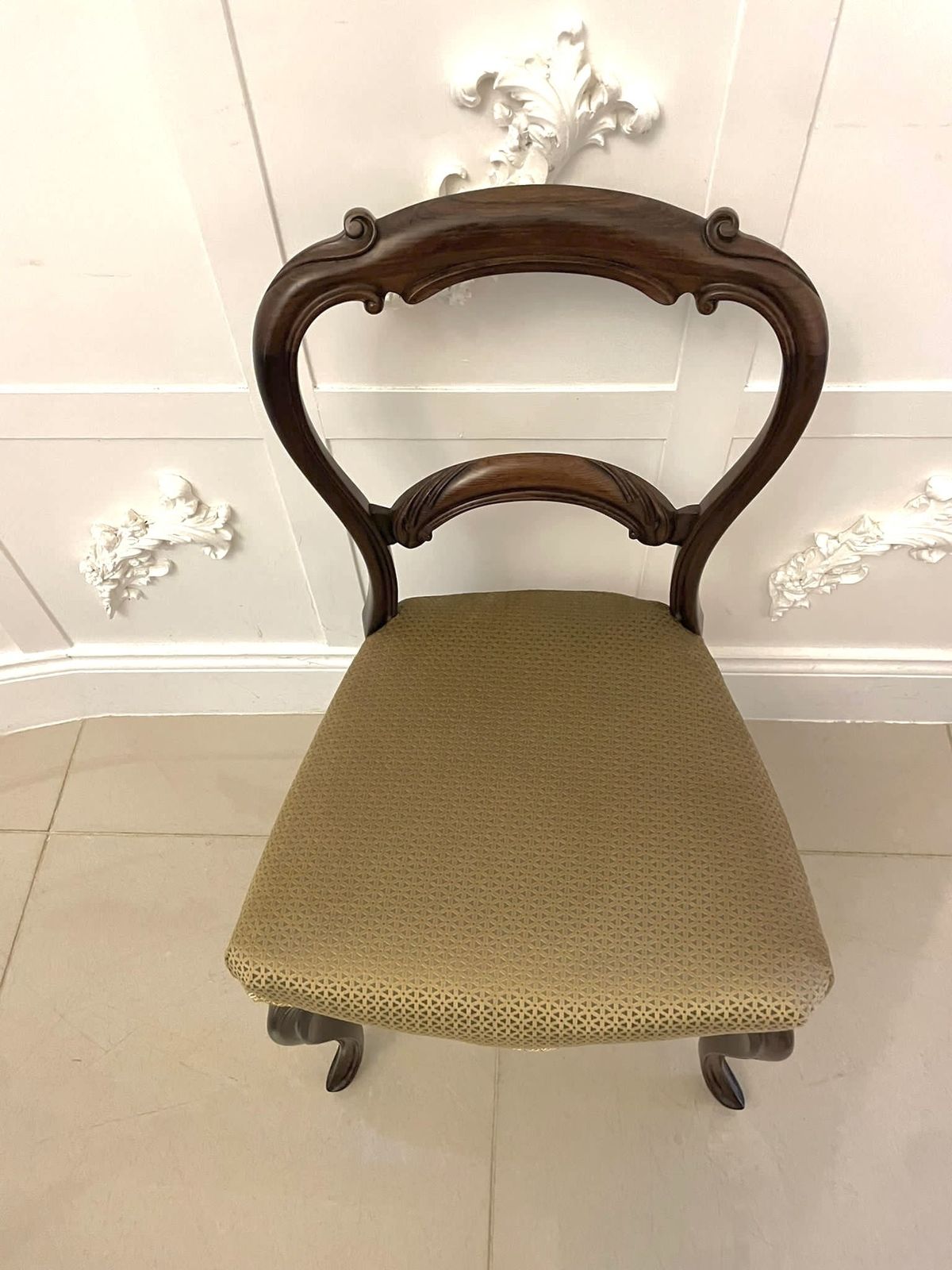 photo vintage Set Of 6 Antique 19th Century Quality Rosewood Dining Chairs