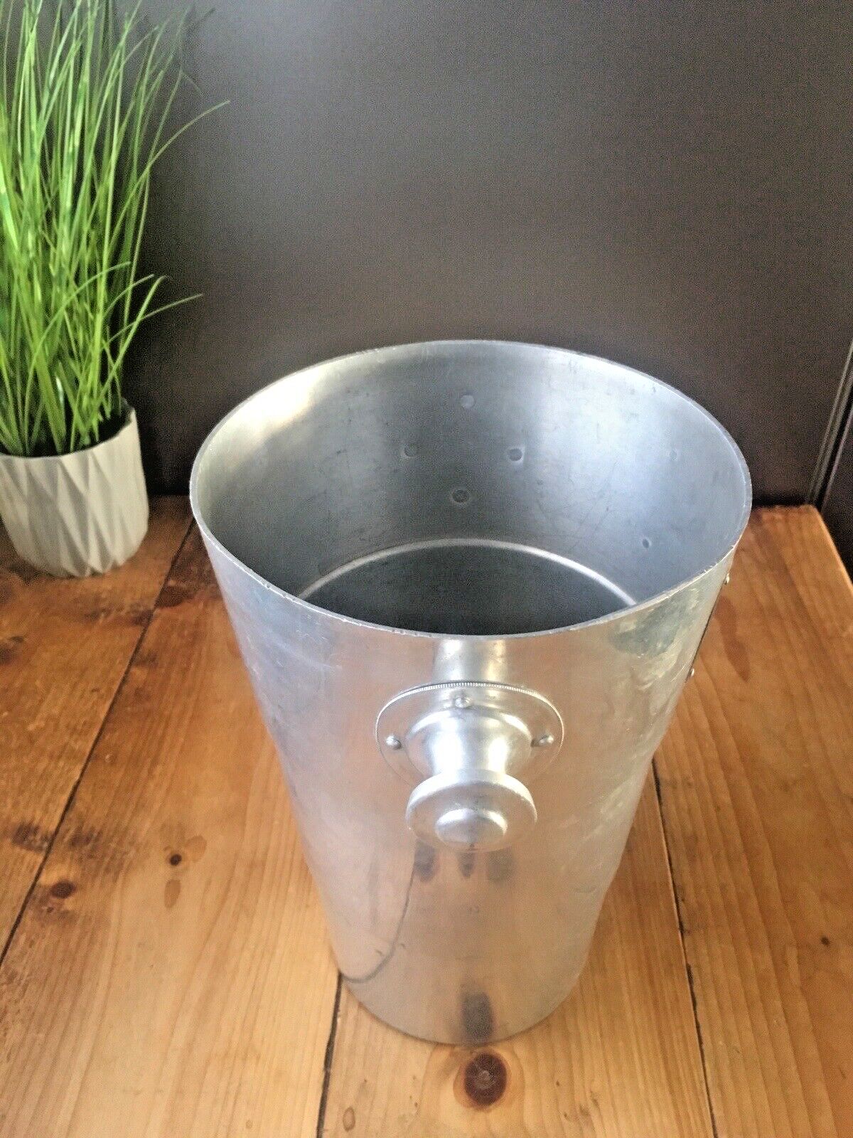 photo furniture Large Vintage Art Deco Style Caves St Martin Champagne Aluminium Ice Bucket Bar
