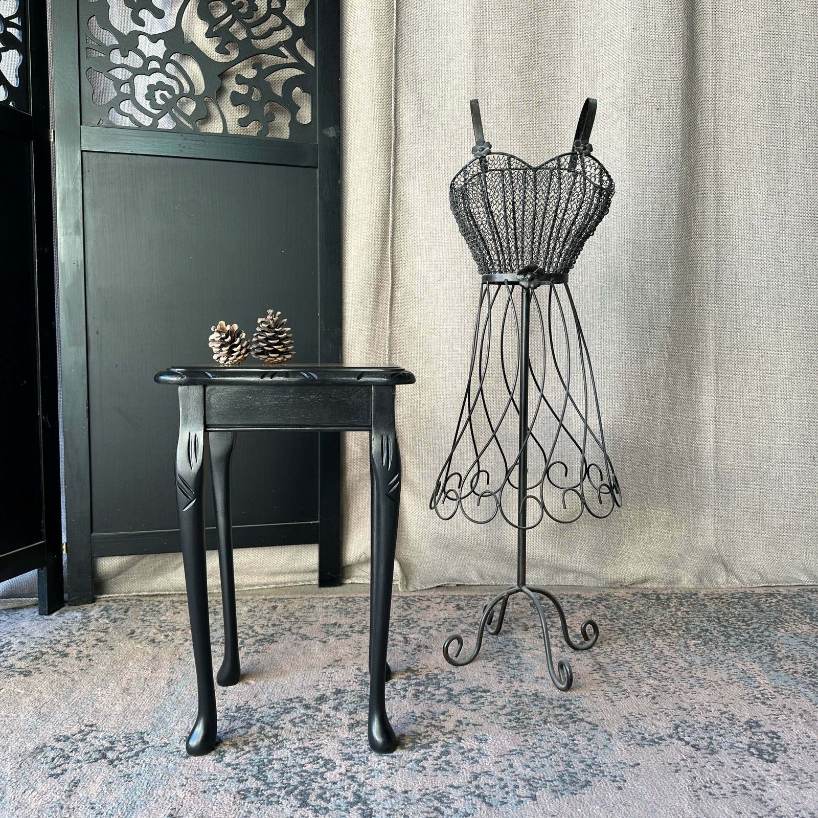 Furniture Resin Table Vintage Wine Table With The Modern Twist photo