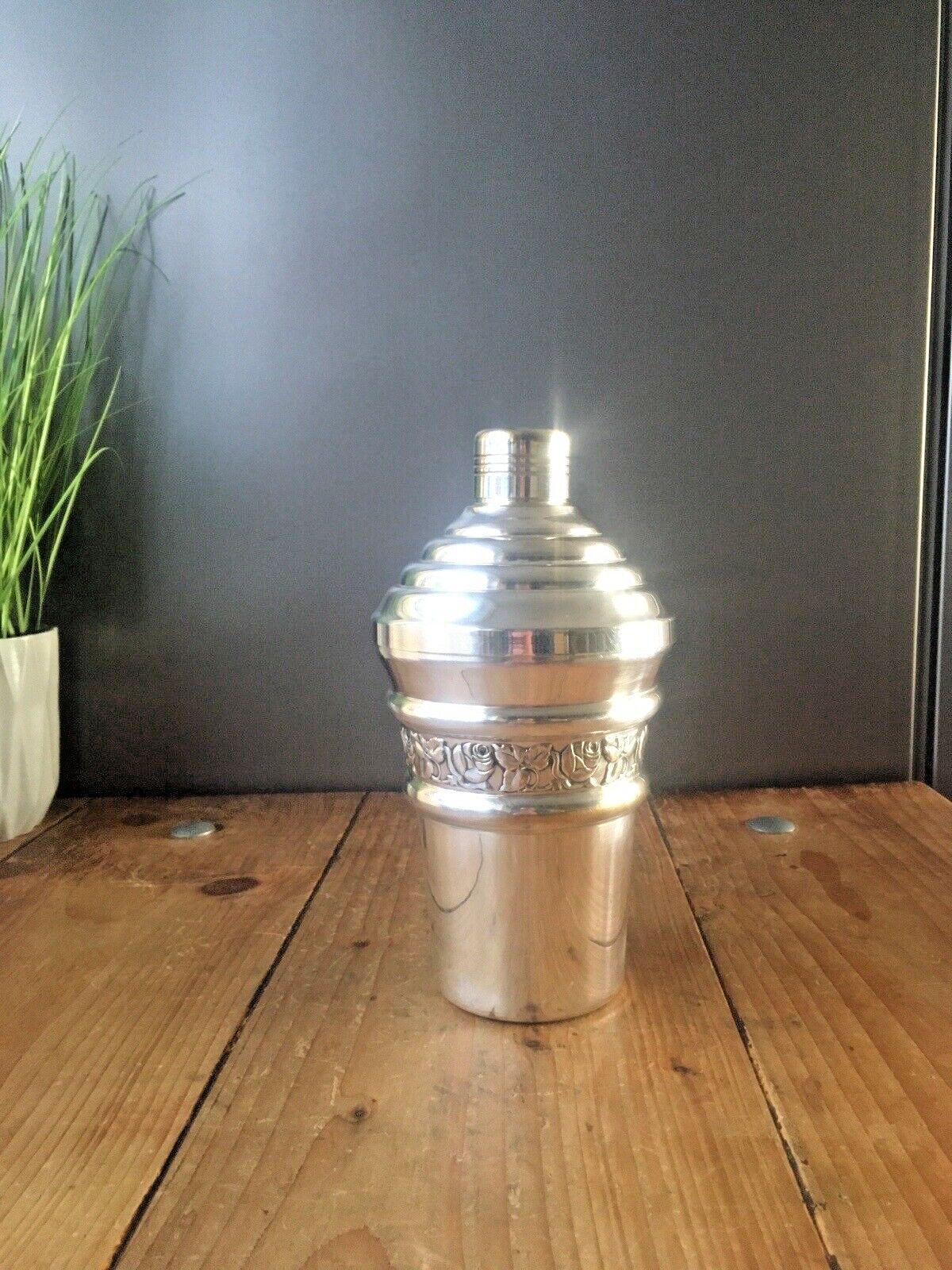 Antique Art Deco French Repousse Rose Stepped Silver Plated Cocktail Shaker Bar photo 225.0