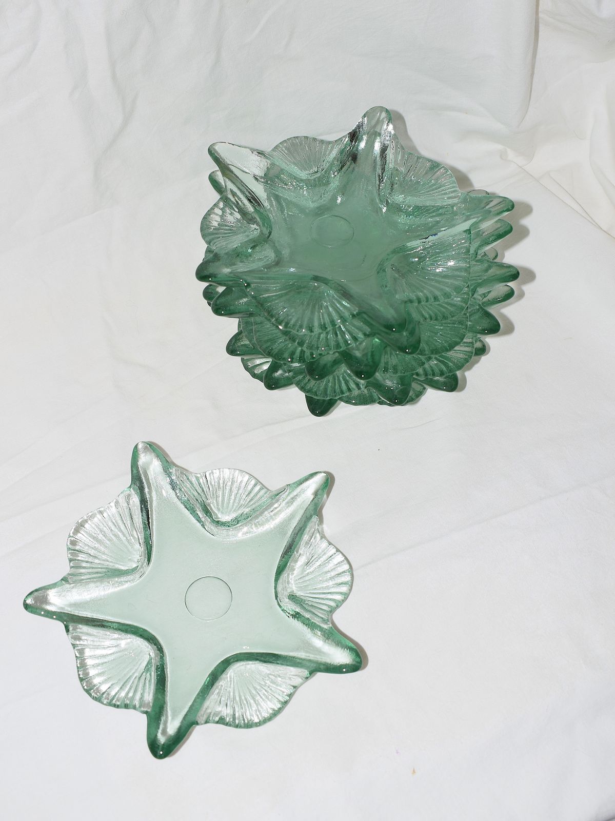 A Collection Of Light Green Vintage French Starfish Dishes, 20th Century photo Home Decor