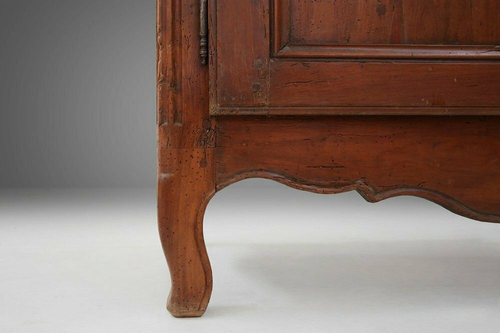 photo furniture 19th Century French Provencal Cabinet, 1820s