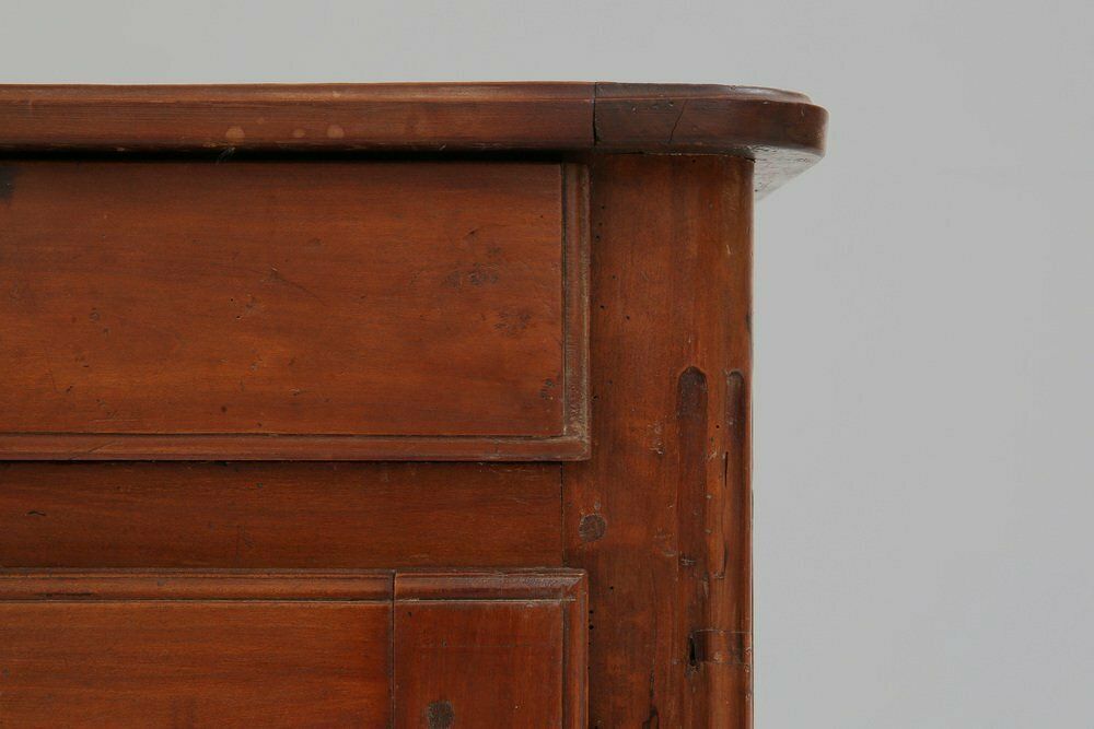 photo vinterior 19th Century French Provencal Cabinet, 1820s
