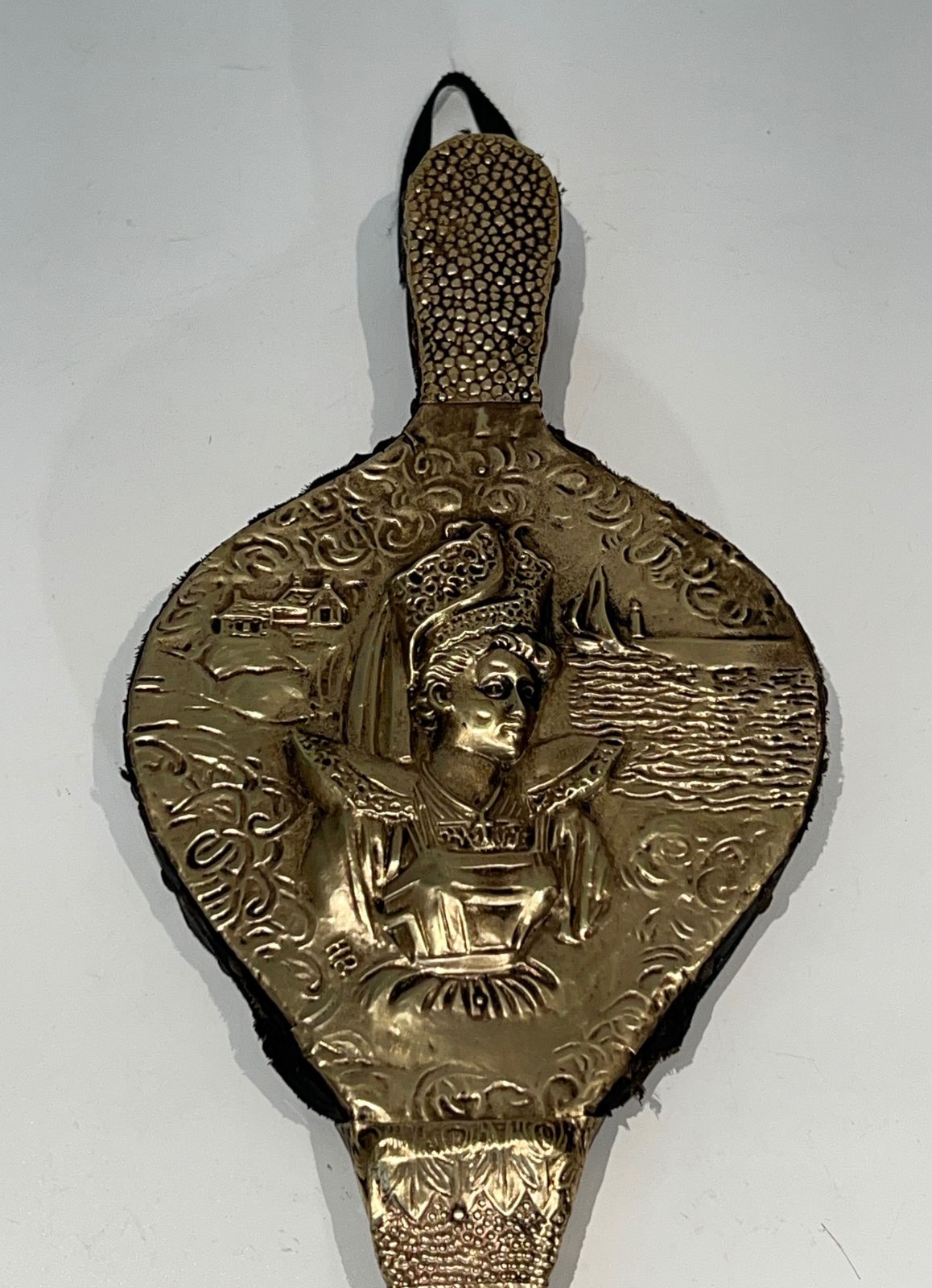 Fireplace Bellows In Repoussé Brass With The Effigy Of A Woman photo vinterior