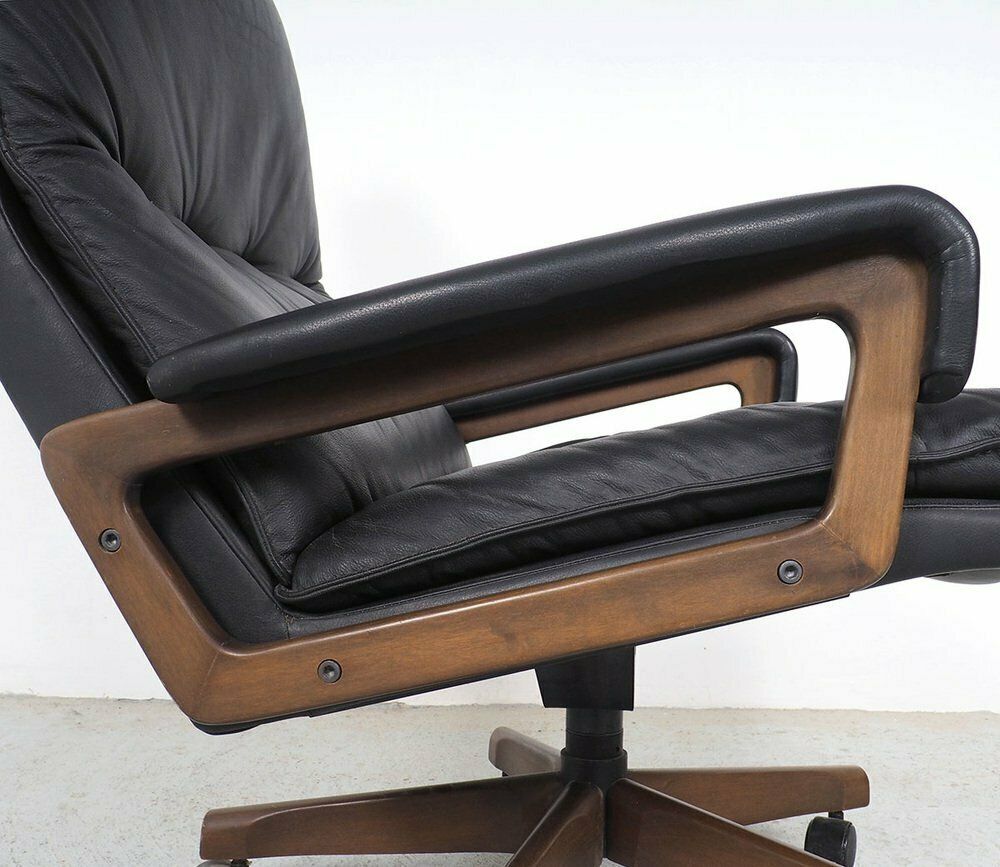 photo furniture Black Leather King Chair By André Vandenbeuck For Strässle, 1960s