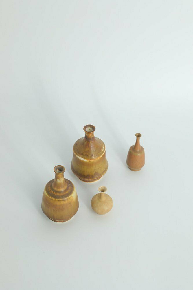 Kleine Mid Century Scandinavisch Moderne Verzamelbare Bruine Steengoed Vaasjes Van Gunnar Borg Voor Höganäs Ceramics, Jaren 1960, Set Van 4 photo 505.0