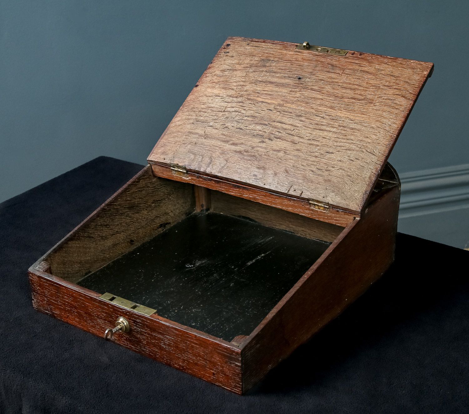 Small English 18th Century Georgian Oak Sloped Writing / Stationery / Letter Box / Chest (Circa 1790) photo vinterior
