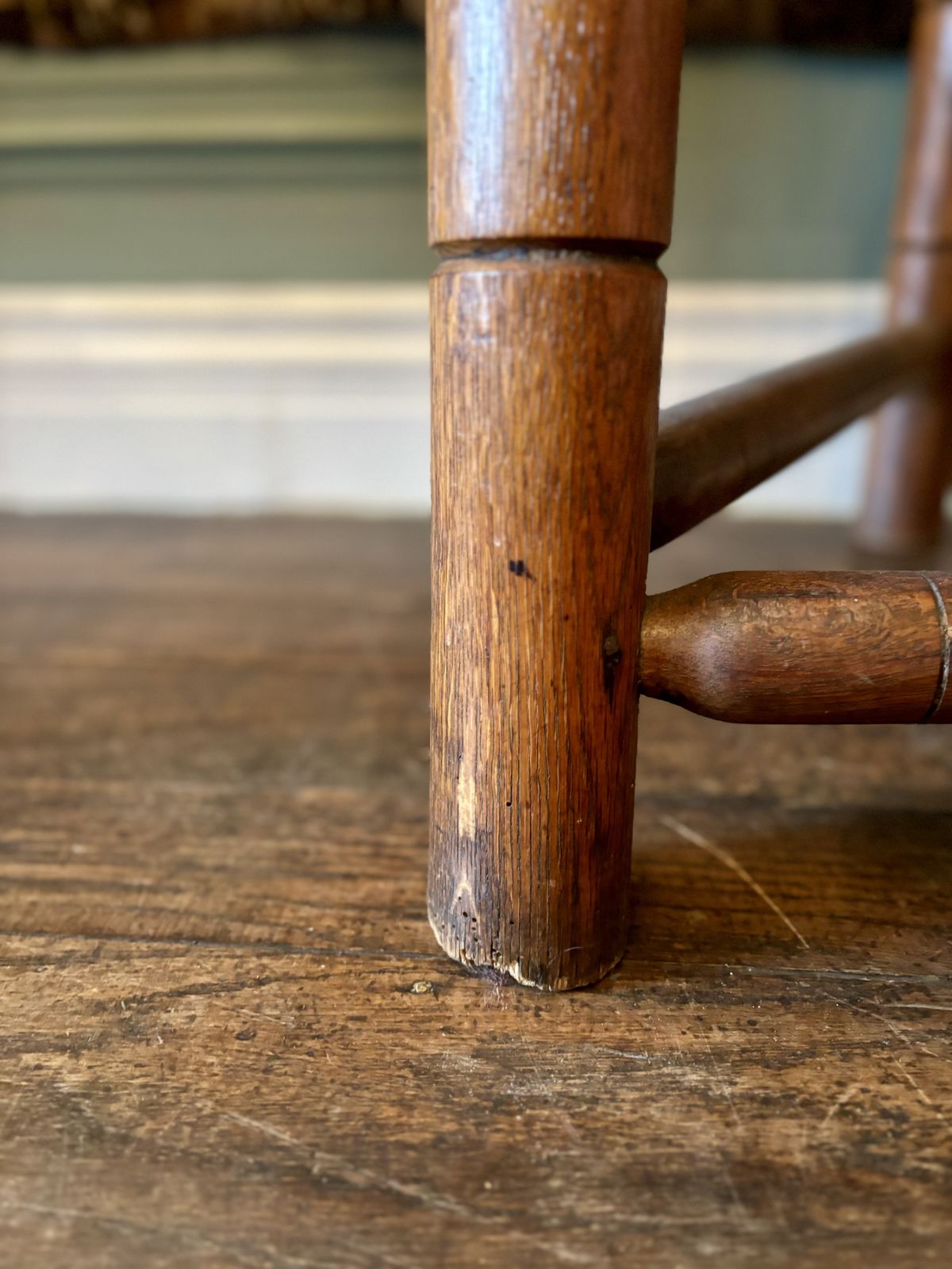 Victorian Ash And Oak Turners Chair photo 450.0