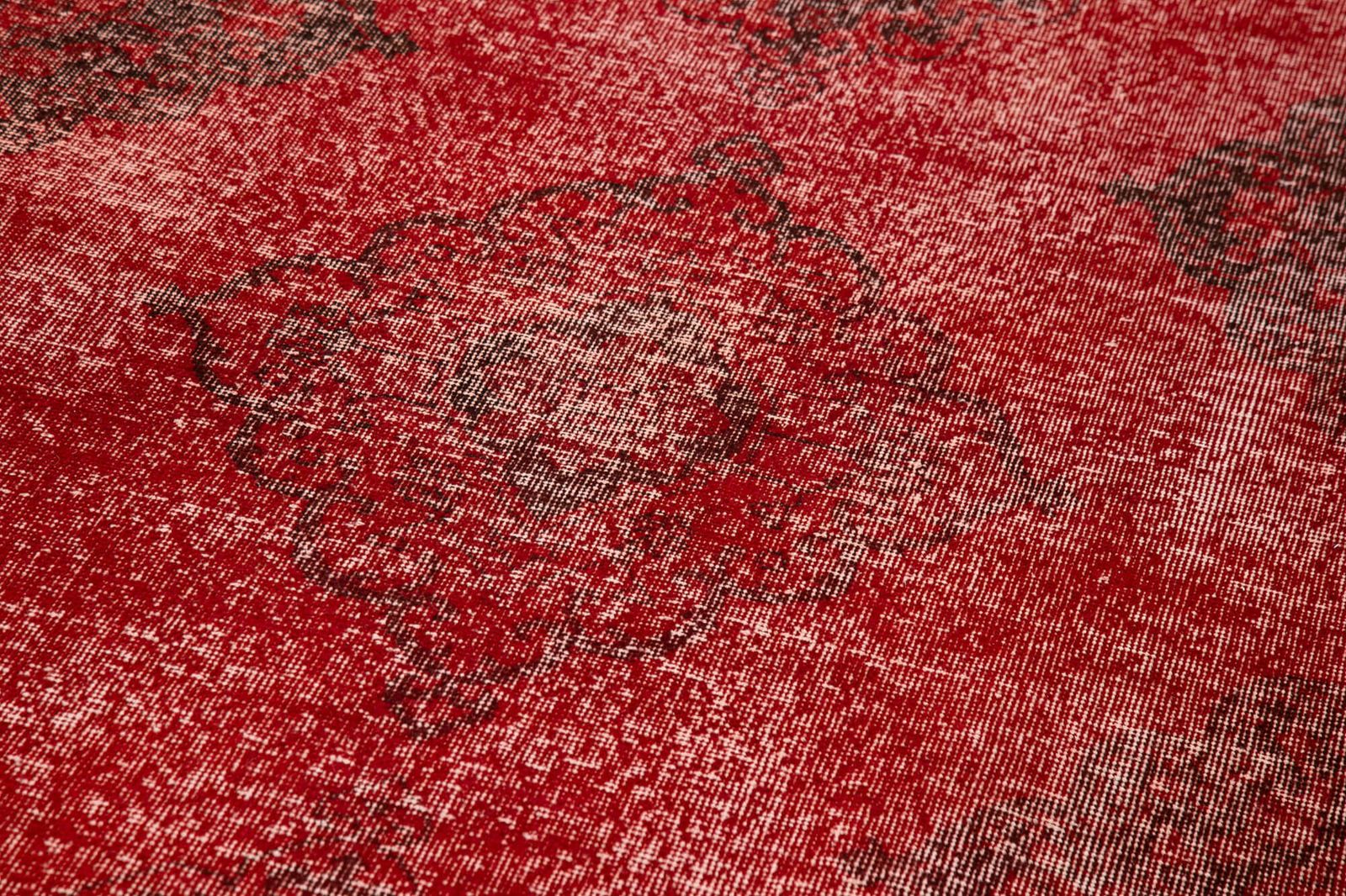 Vintage antiek rood loperkleed photo 850.0