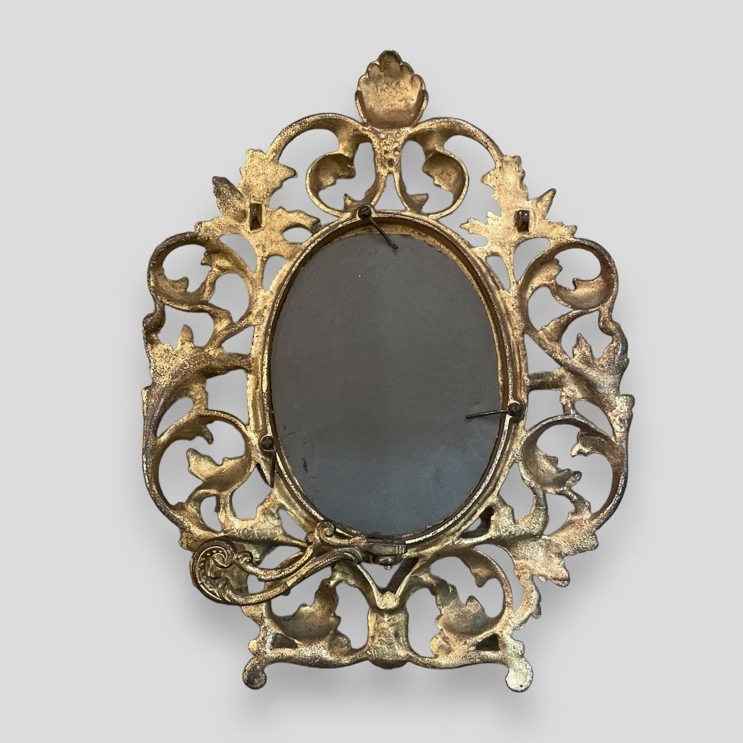 A Beautiful Pair Of Edwardian Brass Oval Picture Frames photo Home Decor
