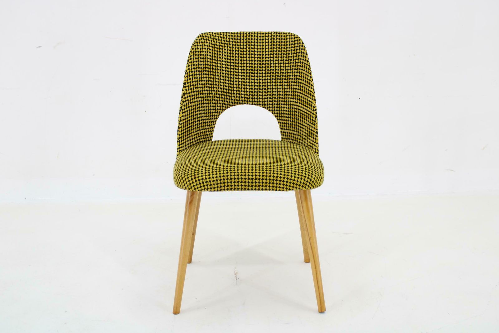 1960s Oswald Haerdtl, Set Of 4 Dining Chairs By Ton, Czechoslovakia photo 880.0