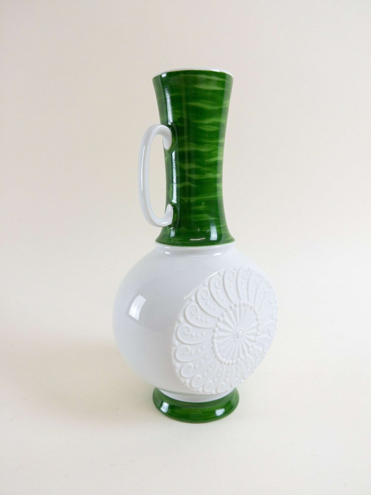 Op Art White Bisque Porcelain Vase By Royal Kpm Bavaria   White And Green Ceramic Op Art Vase photo vintage