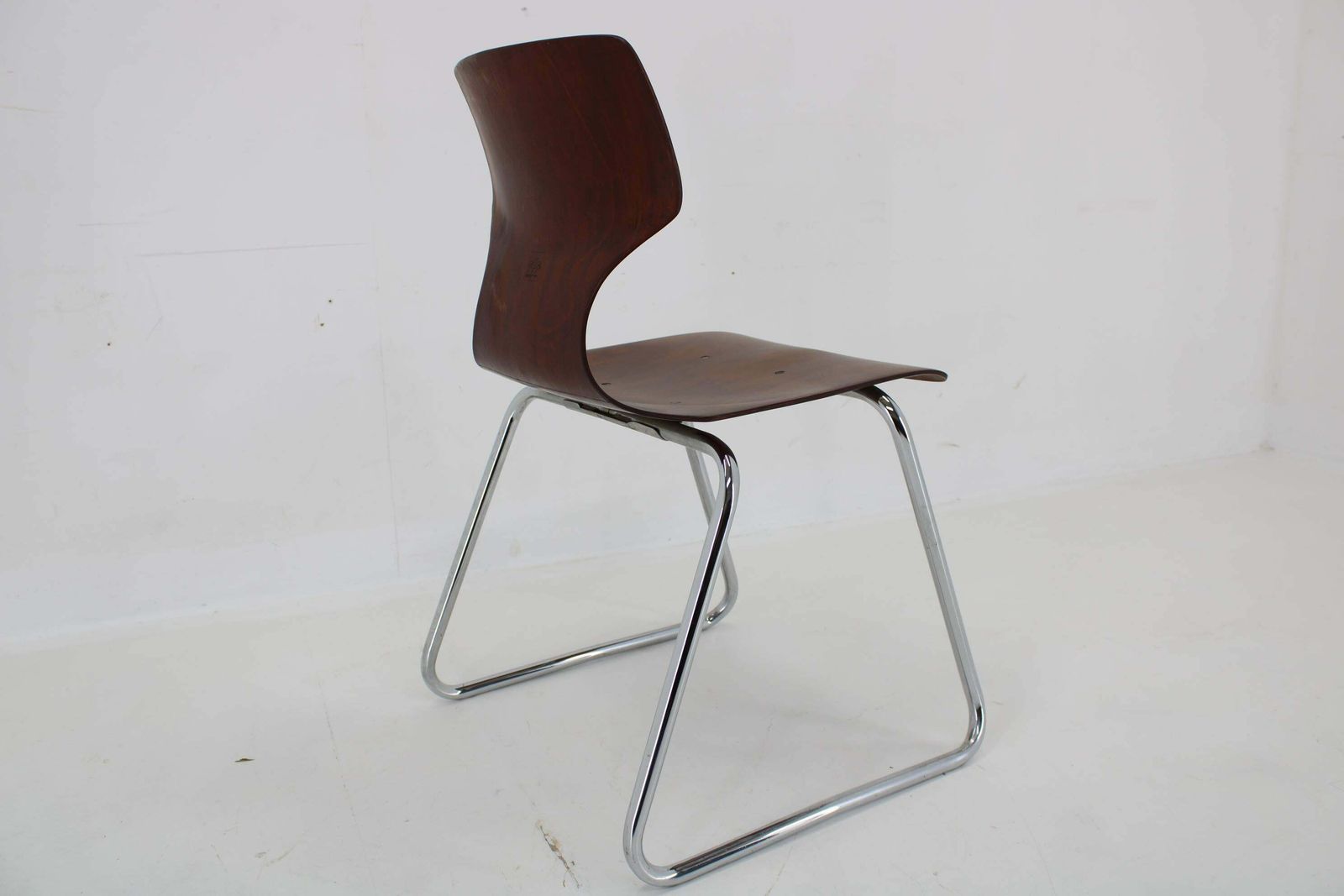 photo for sale 1970s Elmar Flototto Dining Or Side Chair, Germany  40 Pieces Available