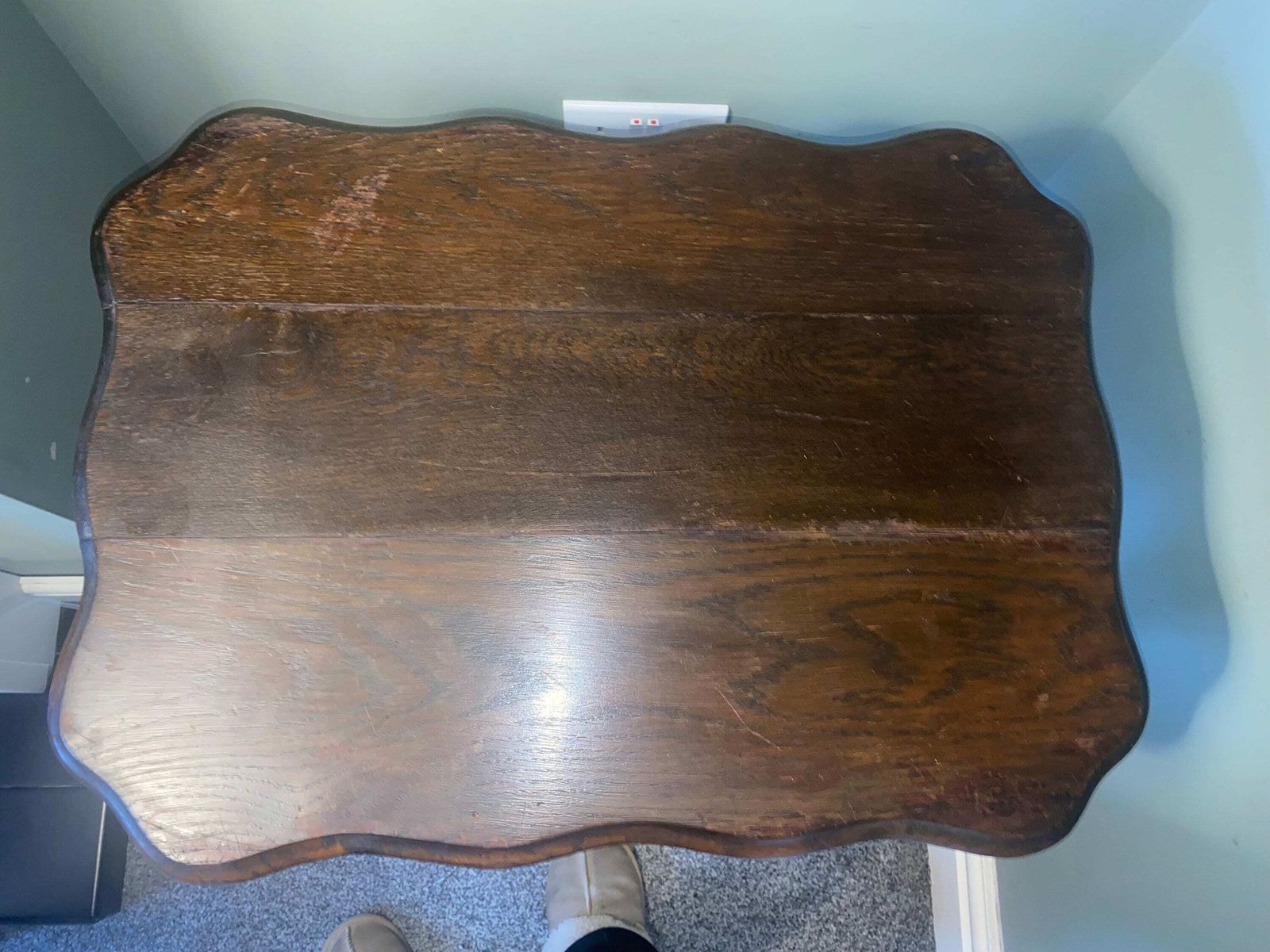 Antique Table With Barley Twist Legs And A Scalloped Edge. Victorian Oak Occasional Table photo vinterior