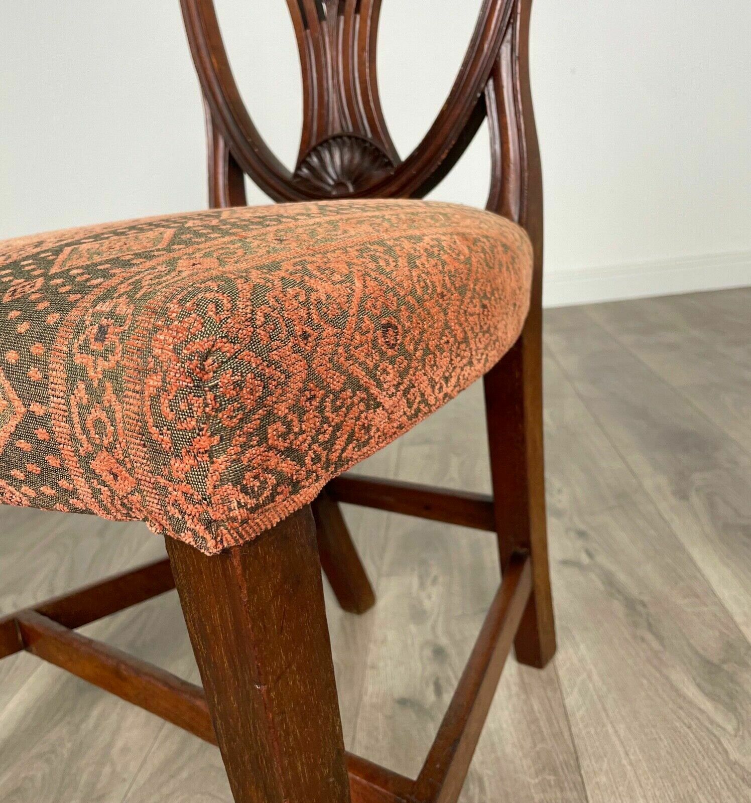 Antique 18th Century Set Of 8 Shield Back Dining Chairs photo vinterior
