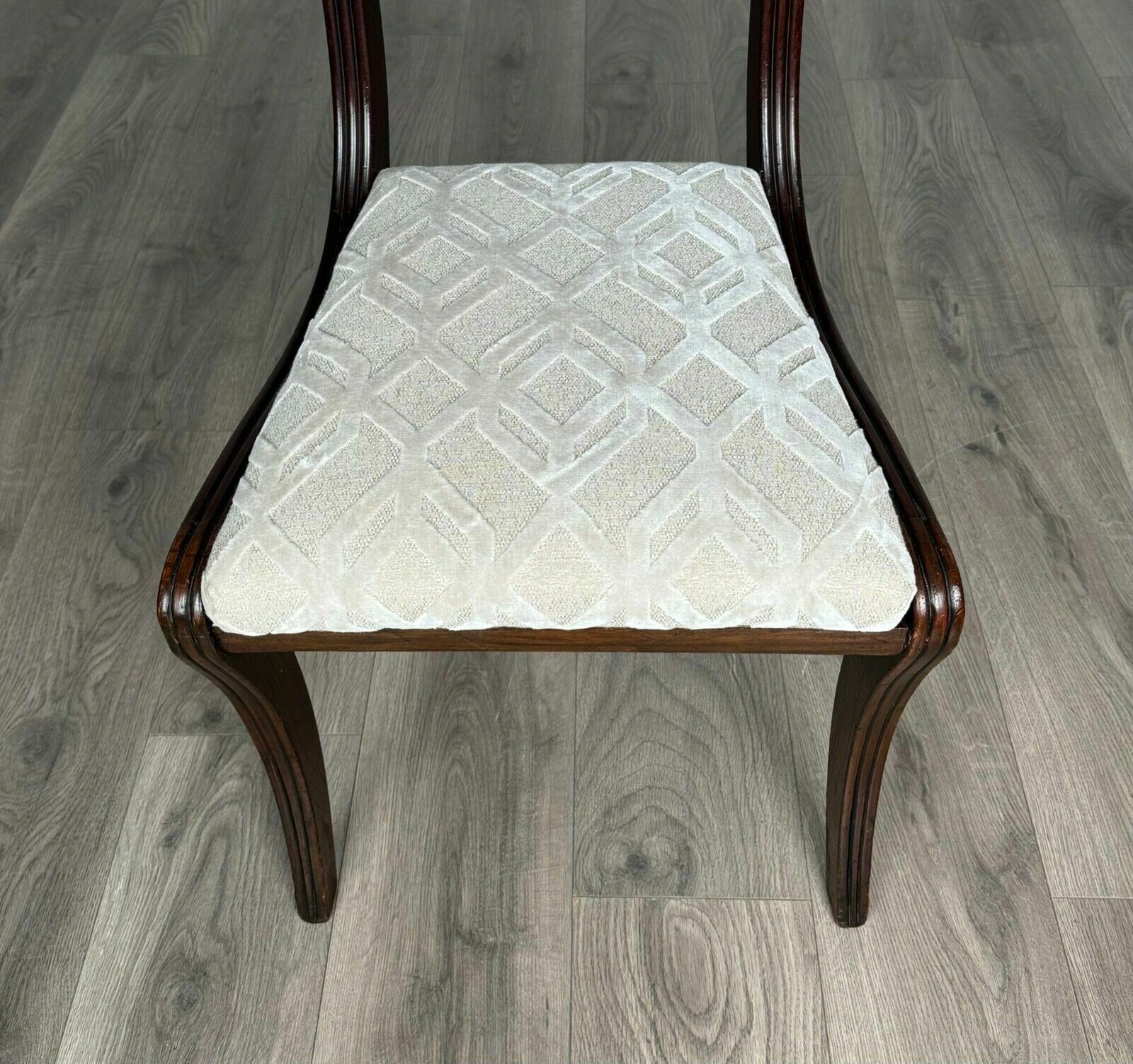 photo furniture Antique Early 19th Century Set Of 8 Regency Dining Chairs