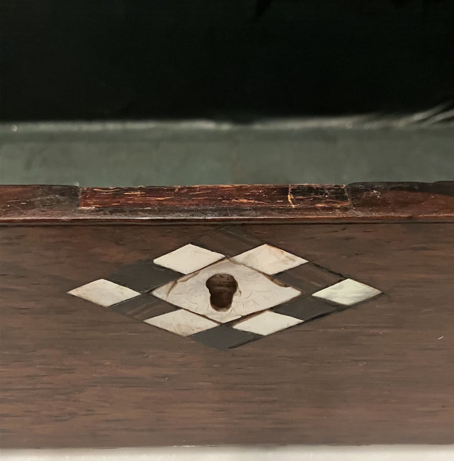 photo vinterior 19th Century Rosewood Silk Lined Inlay Jewellery Box Circa1830