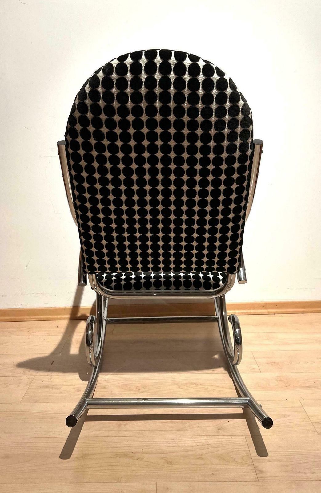 photo furniture Bauhaus Rocking Chair, Chromed Steeltubes, Germany, Circa 1930