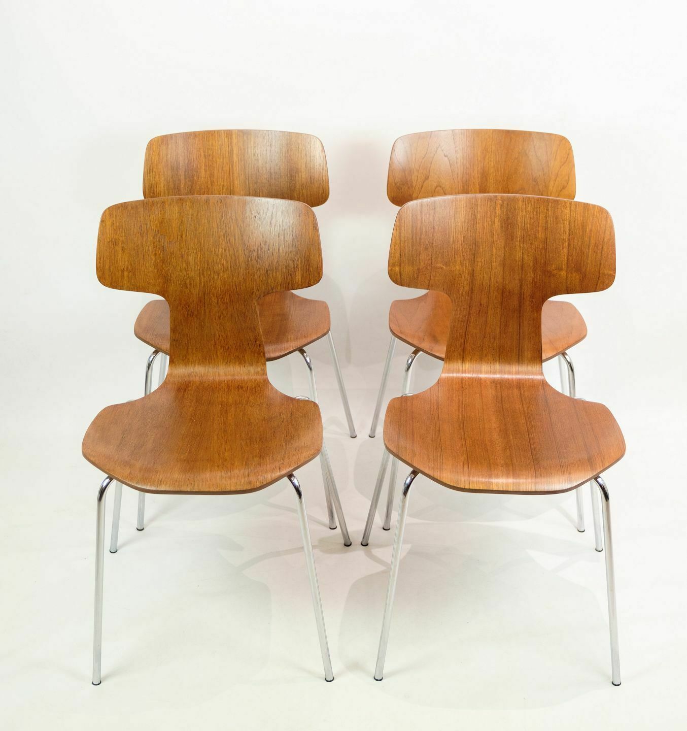 Set Of Four Dining Chairs In Teak By Arne Jacobsen For Fritz Hansen From 1960s