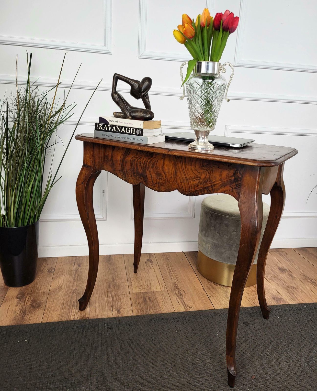 Antique Italian Walnut Desk Side Table With Cabriole Carved Legs photo 1306.0