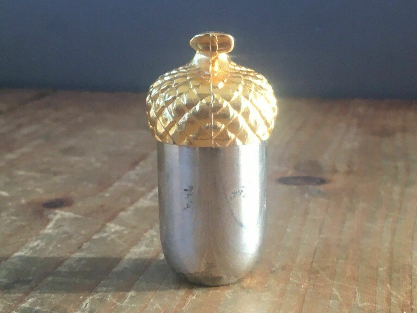 Vintage Acorn Pepperette Silver Tone Metal & Gold Gilt Salt Pepper Powder Shaker photo vinterior