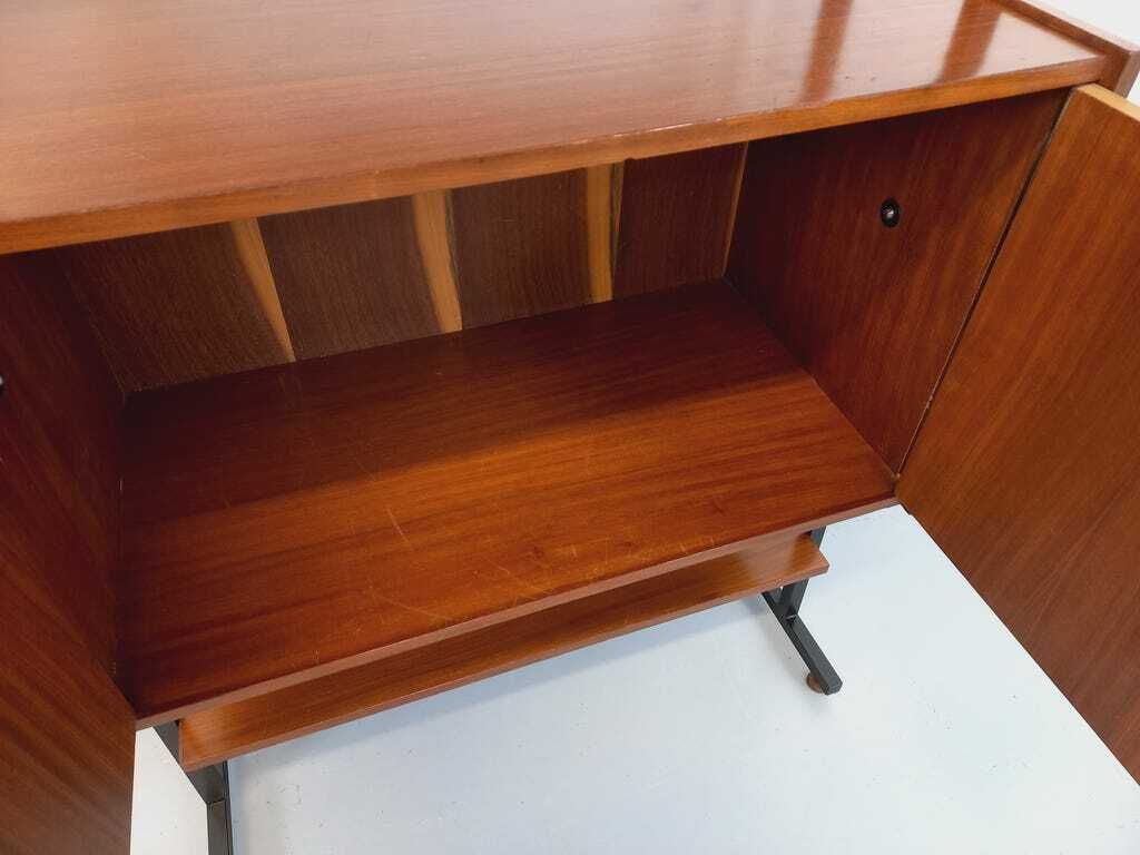 Nouveau | Bibliothèque en teck et métal, années 1960 photo buy
