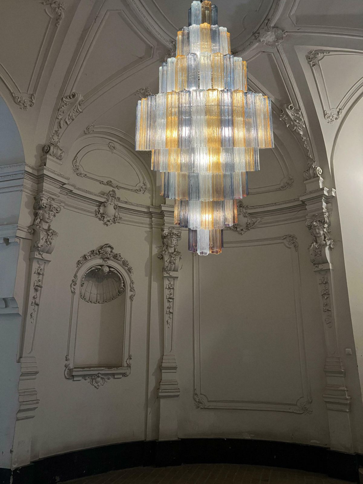 Majestic Gold Fumé And Clear Murano Chandelier By Valentina Planta photo for sale