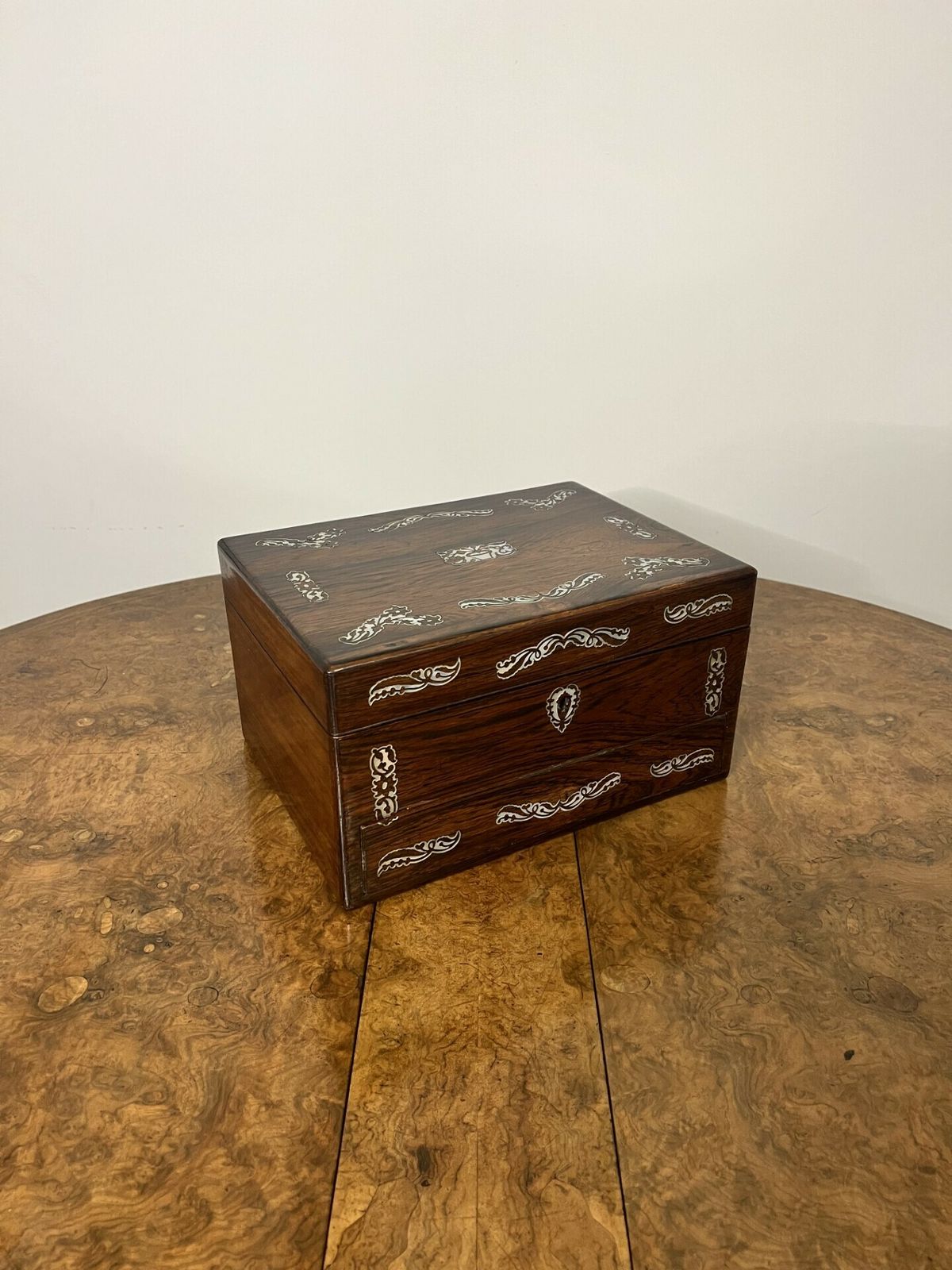 Fantastic Quality Antique Rosewood And Mother Of Pearl Inlaid Work Box
